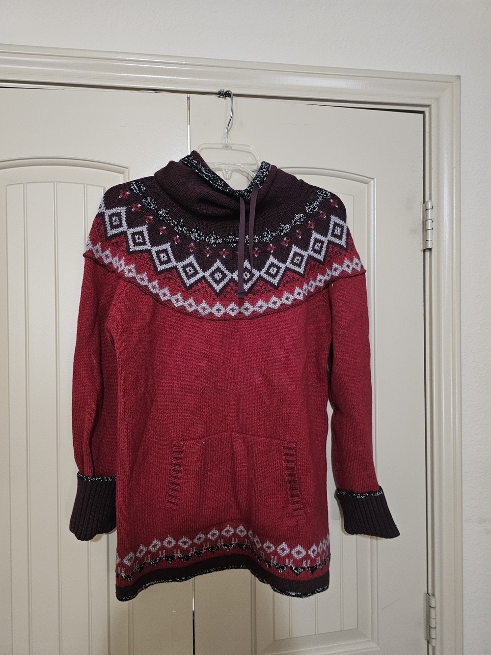 Eddie Bauer Maroon and White Nordic Cowl Pullover